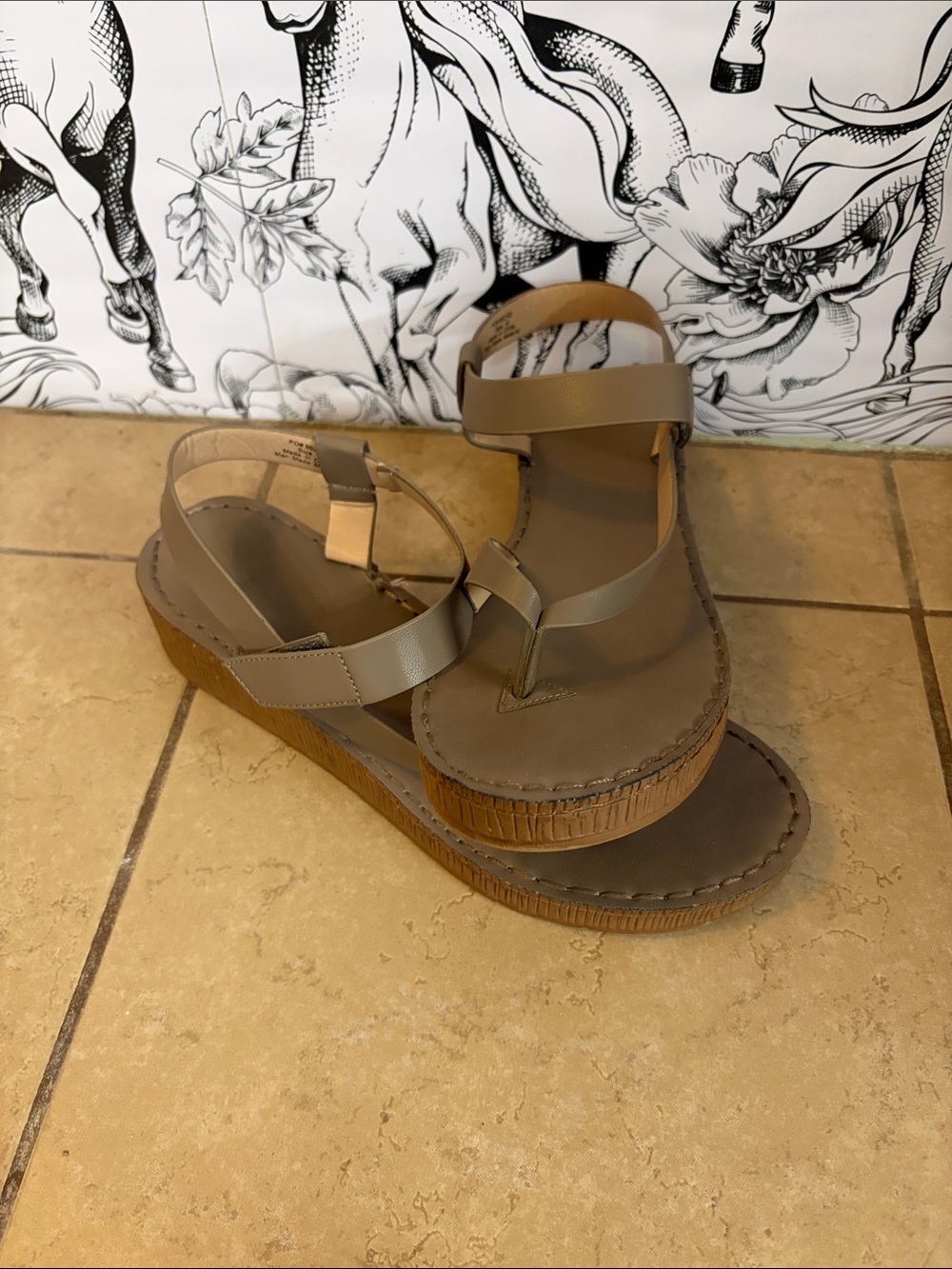 Women’s Platform Thong Sandals in Taupe - Comfortable Summer Wedge